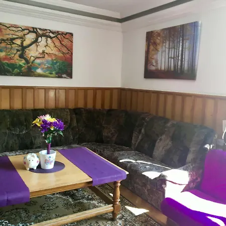Rolling Stone Hostel-2