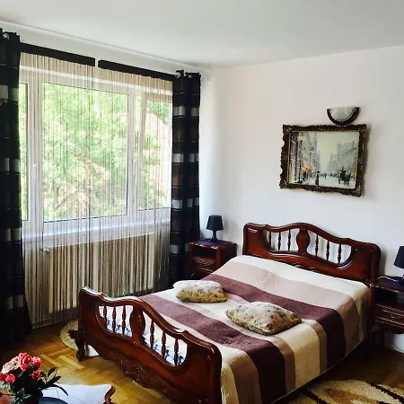 Rolling Stone Hostel-3